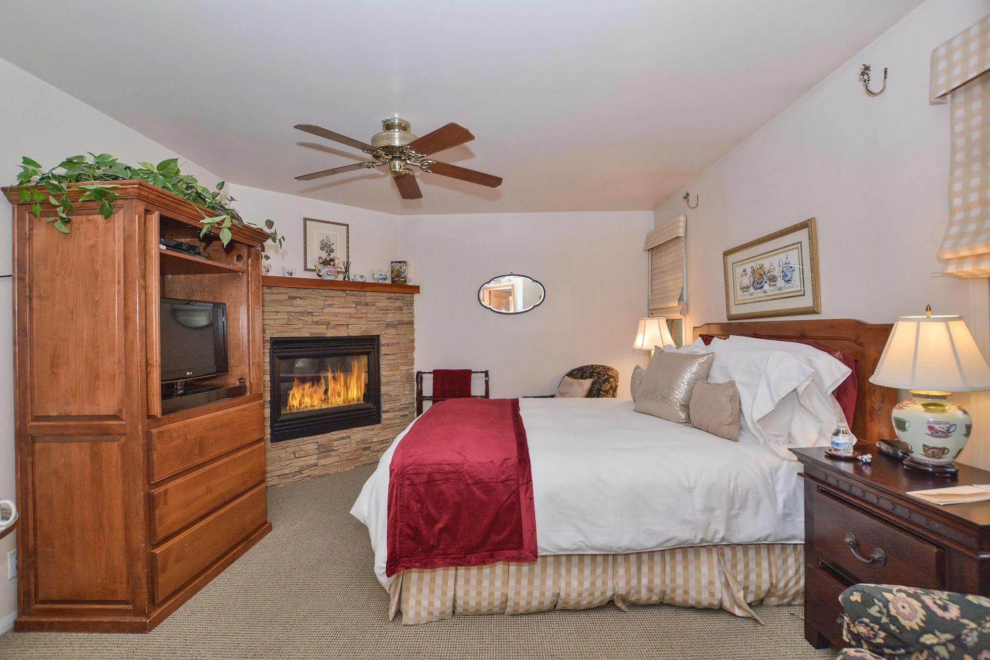 Alpenhorn Bed And Breakfast Big Bear Lake Exterior foto